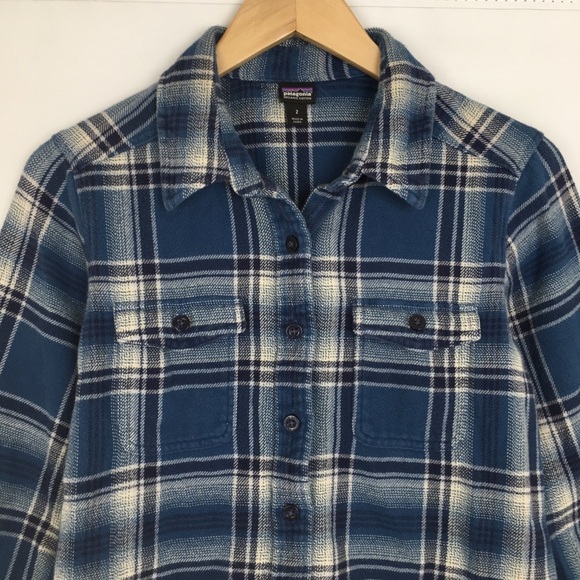 Patagonia Women's Fjord Flannel Button Up Shirt Organic Cotton Blue Plaid Sz 2 - Picture 2 of 12